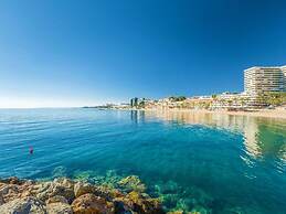 Belvilla by OYO Pelacanos Beach