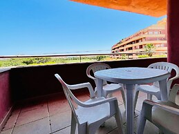 Belvilla by OYO Pelacanos Beach