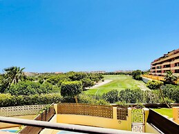 Belvilla by OYO Pelacanos Beach