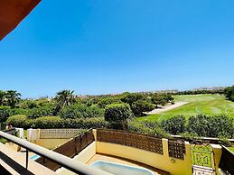 Belvilla by OYO Pelacanos Beach