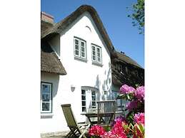 Poppenbull Thatched House