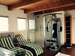 Poppenbull Thatched House