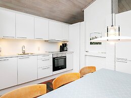 6 Person Holiday Home on a Holiday Park in Hanstholm