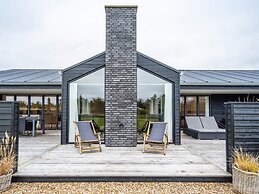 5 Star Holiday Home in Blavand