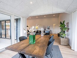 5 Star Holiday Home in Blavand