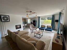 Charming Villa in Saint-tropez With Private Pool