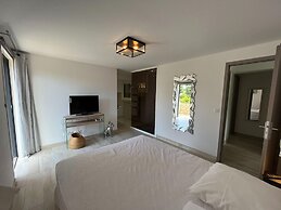 Charming Villa in Saint-tropez With Private Pool