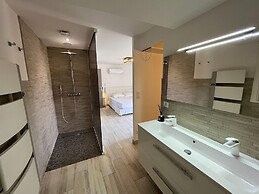 Charming Villa in Saint-tropez With Private Pool