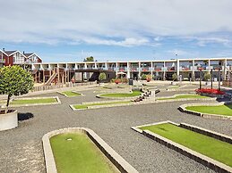 Holiday Home on a Holiday Park in Glesborg