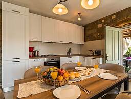 Aurora Comfortable Holiday Residence