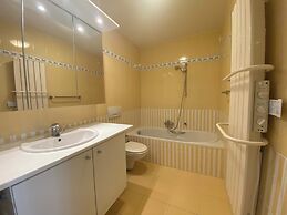 Apartment for 5 People With Terrace