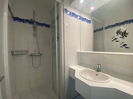 Apartment for 5 People With Terrace