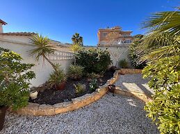 Belvilla by OYO Villa Cuidad Quesada