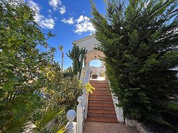 Belvilla by OYO Villa Cuidad Quesada