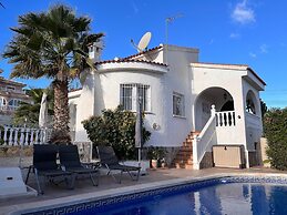 Belvilla by OYO Villa Cuidad Quesada