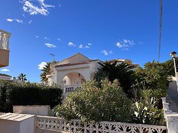Belvilla by OYO Villa Cuidad Quesada