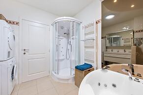 Castle Apartment With View