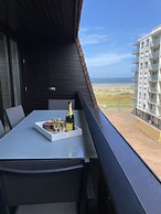 Apartment With Terrace Near sea