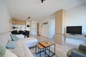 Apartment With Terrace Near sea