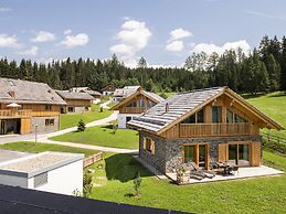 Cosy Chalet in Wolting With Natural Swimming Pond
