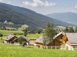 Cosy Chalet in Wolting With Natural Swimming Pond