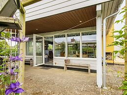 6 Person Holiday Home in Hejls