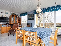 6 Person Holiday Home in Hejls