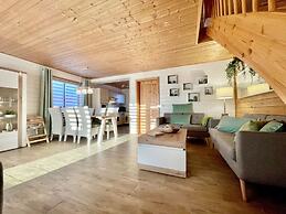 Lucky Piece of Modern Retreat