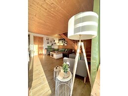 Lucky Piece of Modern Retreat