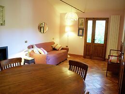 Farmhouse With Spacious Garden and Pool