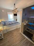 Near the North Sea Modern Retreat
