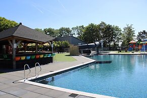 Chalet With Pond View in Gelderland