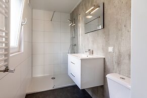 Chalet With Pond View in Gelderland