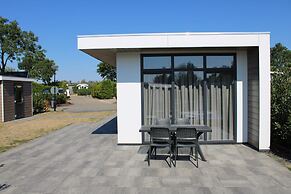 Chalet With Pond View in Gelderland