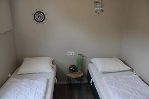 Chalet With Pond View in Gelderland