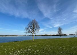 Chalet With Pond View in Gelderland