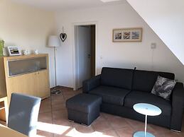 Bi de Kark Modern Retreat