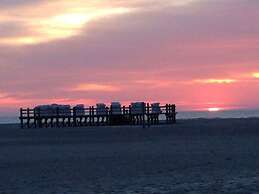 Bi de Kark Modern Retreat