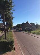 Bi de Kark Modern Retreat