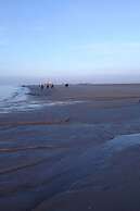 Bi de Kark Modern Retreat