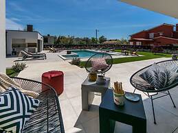 Zen Comfortable Holiday Residence