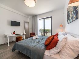 Zen Comfortable Holiday Residence