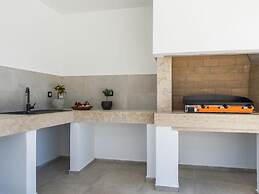 Zen Comfortable Holiday Residence