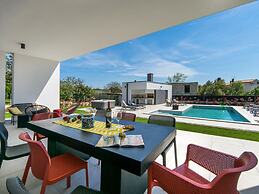 Zen Comfortable Holiday Residence