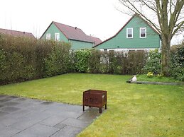 Nice Holiday Home 200m. From the Beach