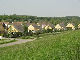 Nice Holiday Home 200m. From the Beach