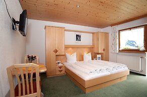 Modern Apartment With Swimming Pool in Damuls