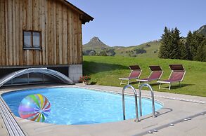 Modern Apartment With Swimming Pool in Damuls