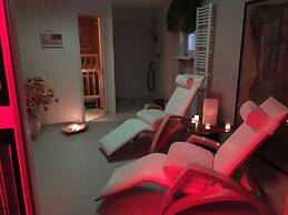 Holiday Apartment Garden Suite