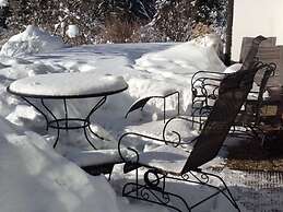 Holiday Apartment Garden Suite